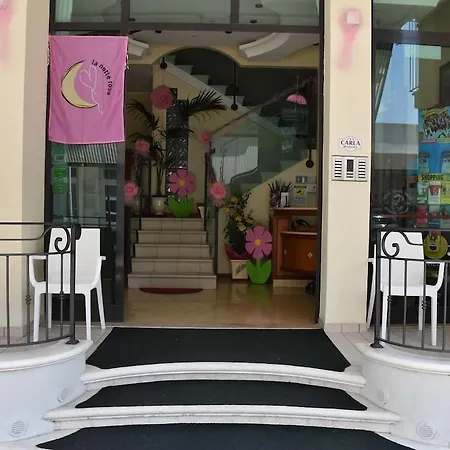 Aparthotel Carla 3*