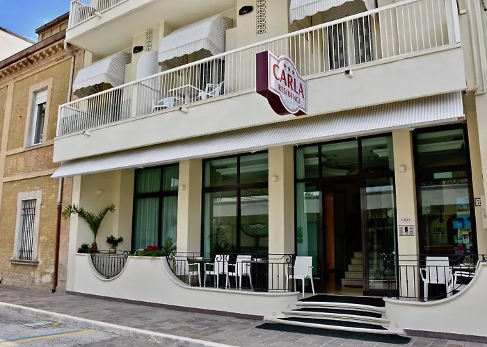 Apartmanhotel Carla 3*